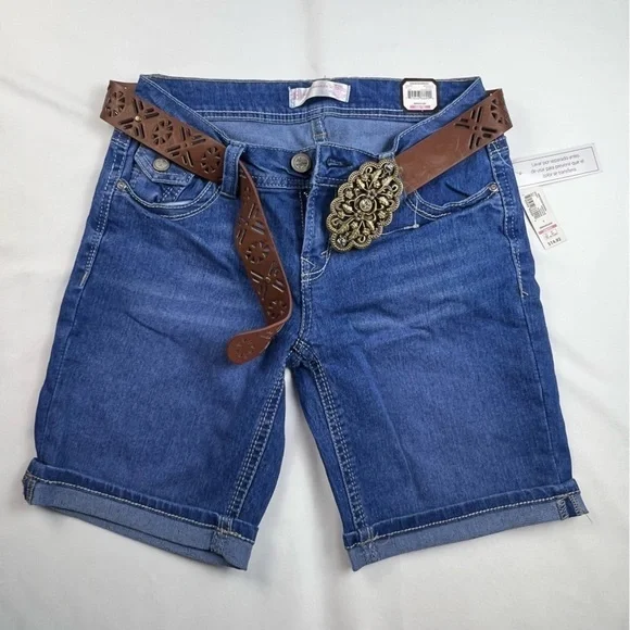 No Boundaries - Women’s Jean Shorts with Belt - Size 7 - NWT - Picture 2 of 9